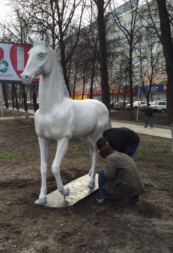 скульптура лошади окт